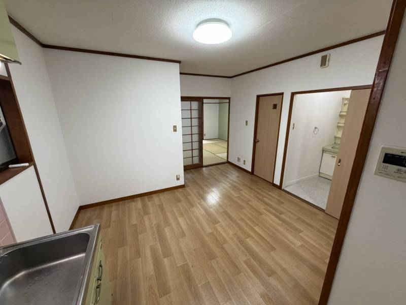 キッチンも明るく清潔を意識しております。