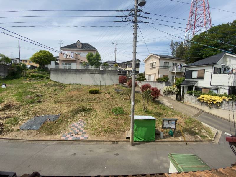 ２階から見える駐車場側の風景です。