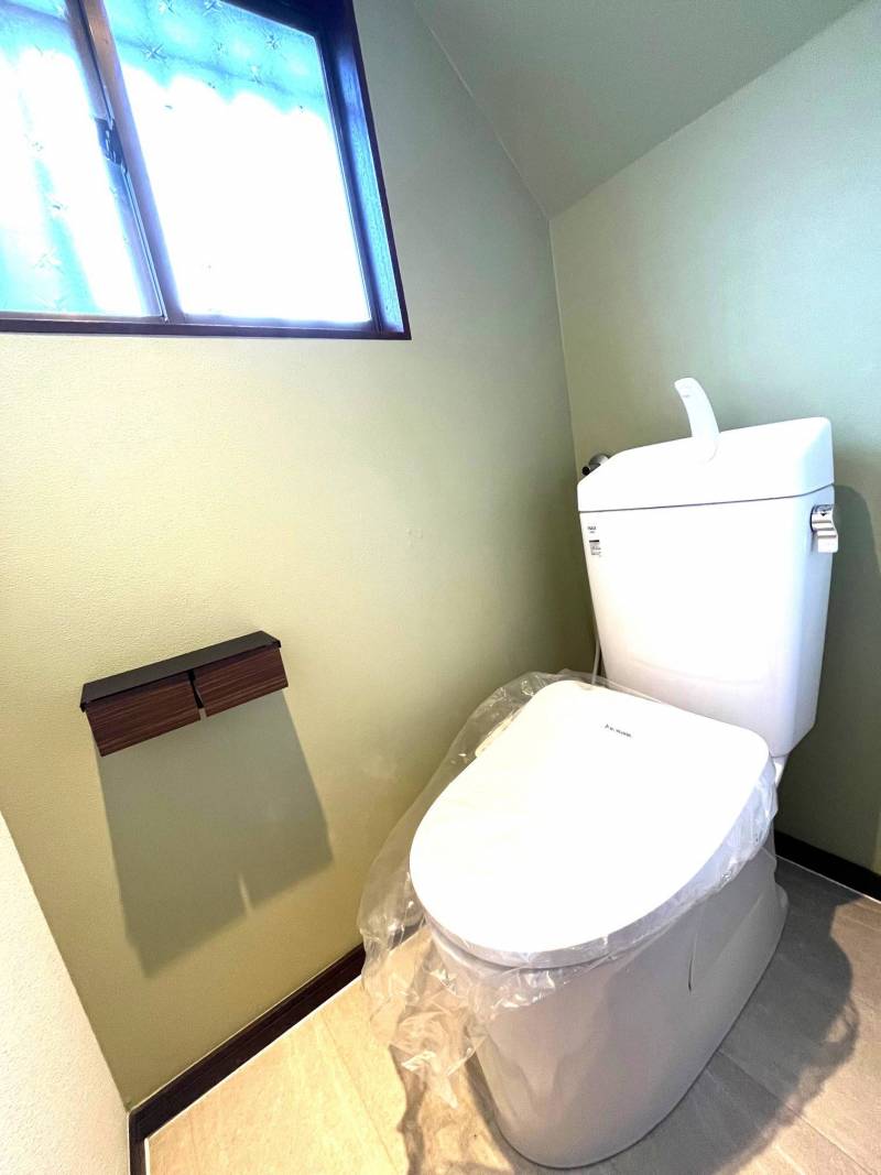 新設の温水シャワートイレです。リラックスできる空間です！