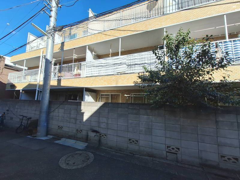 日当たり良好です、塀は高め