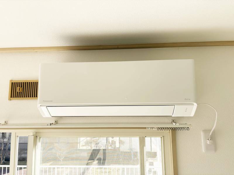 新しいエアコンも設置しました。