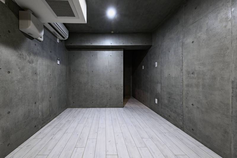 メゾネットB１階です。調光調色照明・エアコン設置済です！