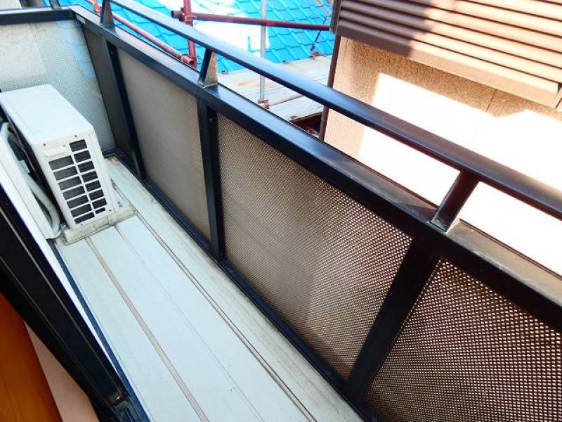 明るいベランダスペース