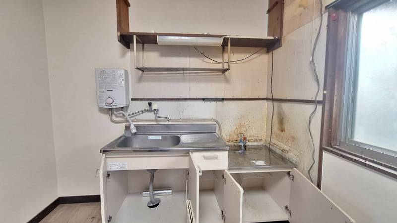 広いキッチンスペースでゆったりできます♪(入居前に清掃予定)