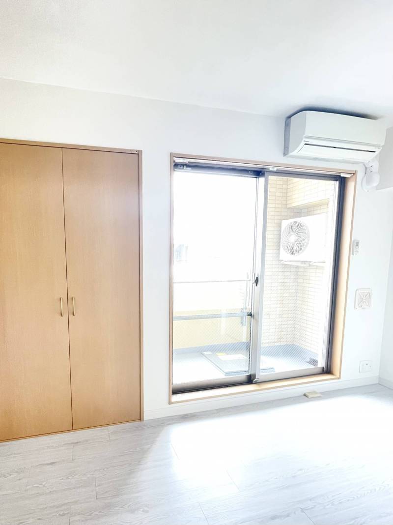 居室　ベランダ側
エアコン有