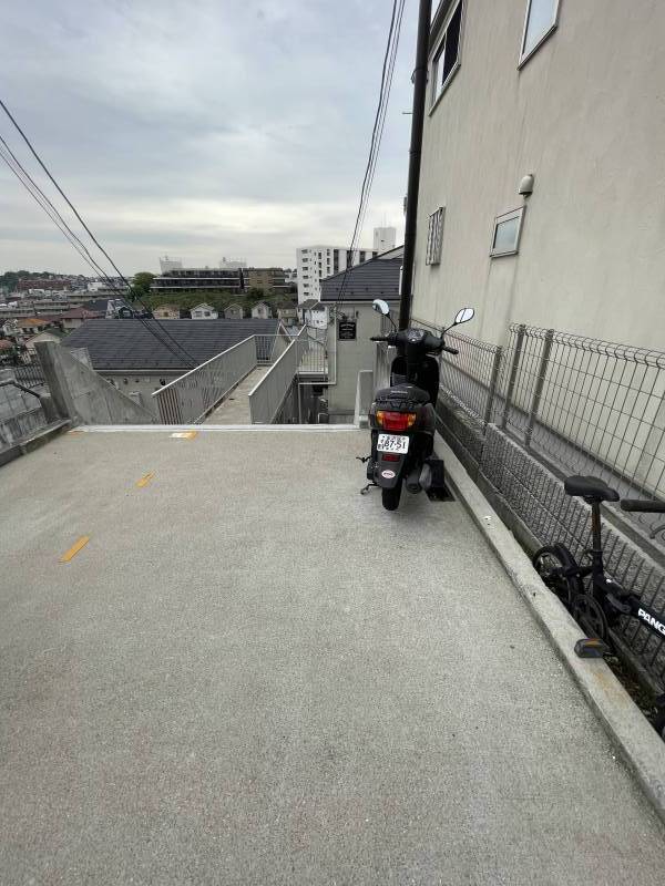 自転車・バイク置き場！横浜の副都心まで自転車3分の暮らしが！