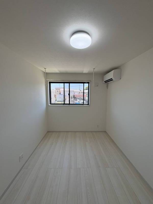 南向きで明るい部屋です