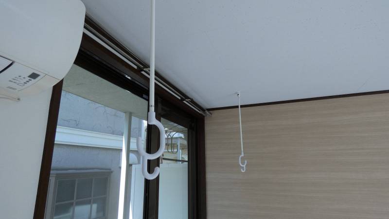 女性には優しい室内物干し受け（脱着式）を完備
