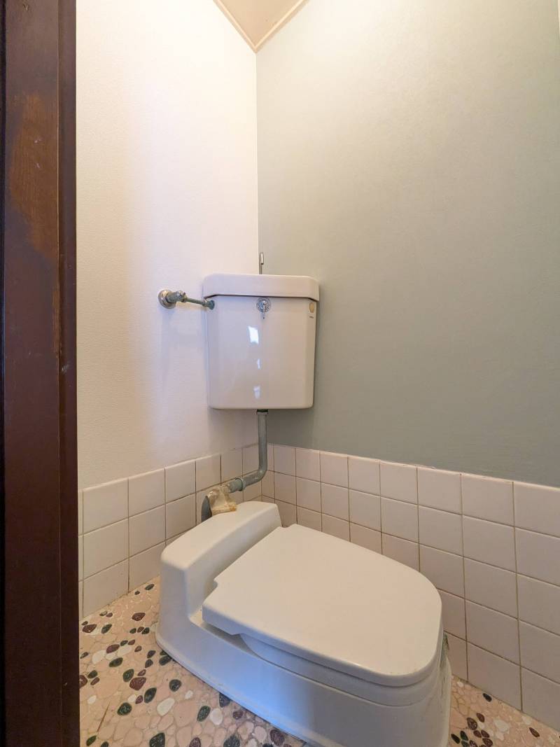 トイレにもかわいくアクセント