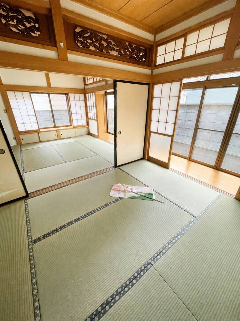 畳で広々とくつろげます♪