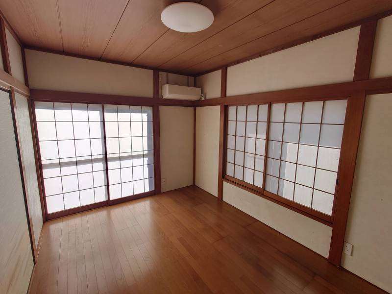 １階和室（フローリング）