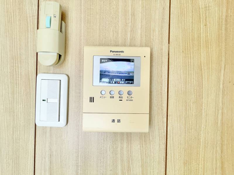 カラーモニターフォンです。