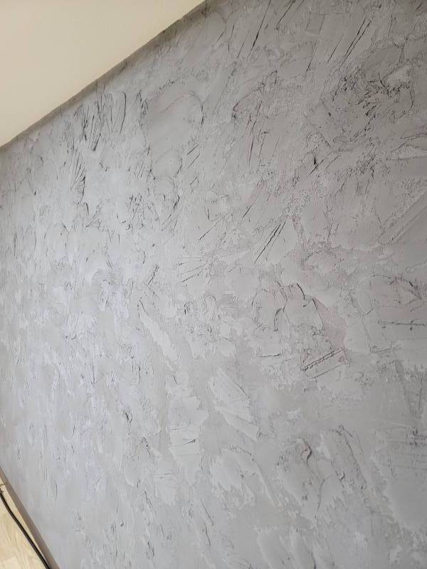 漆喰は呼吸する壁とも言われています！