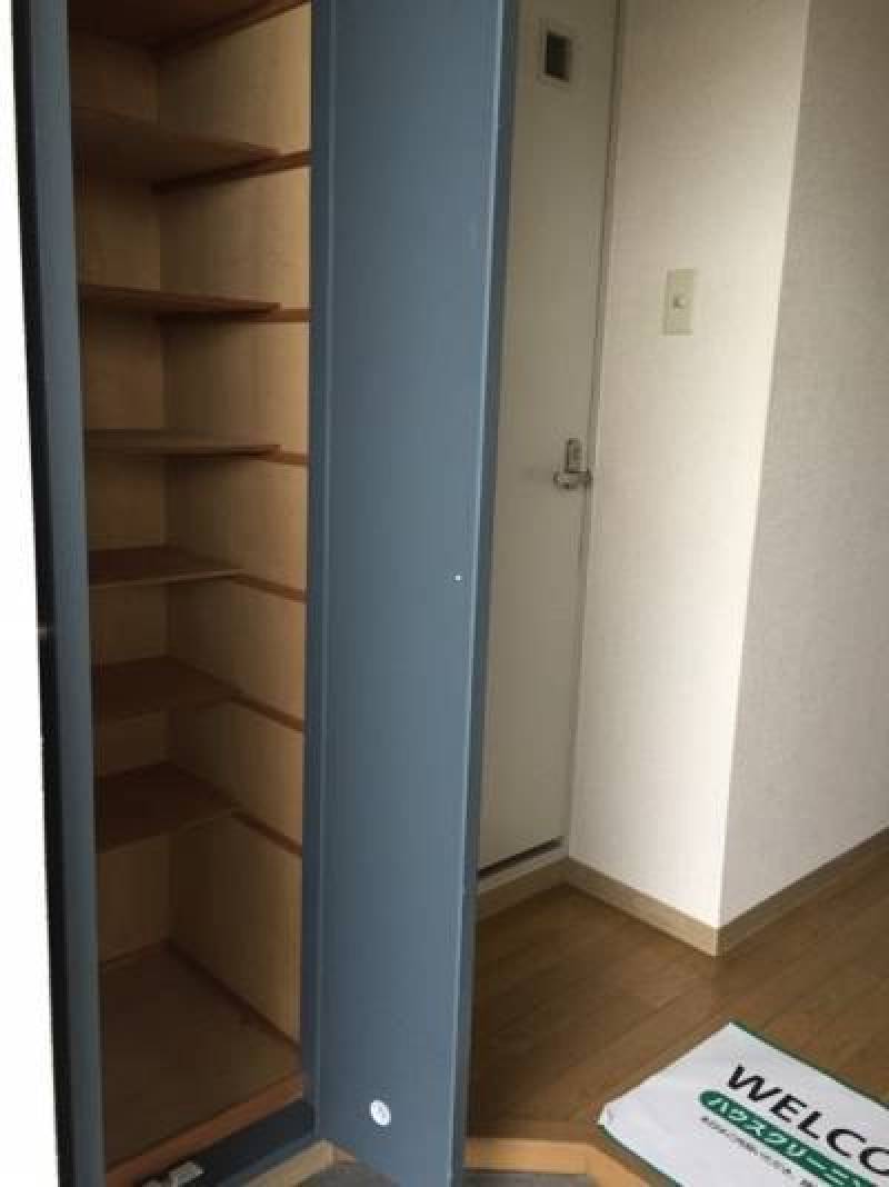 大き目な室シューズボックス