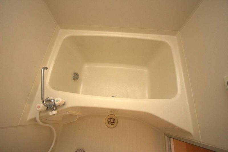 浴室　浴槽綺麗な状態