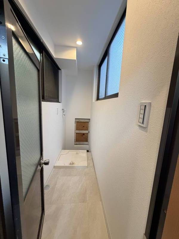 室内に洗濯機置き場