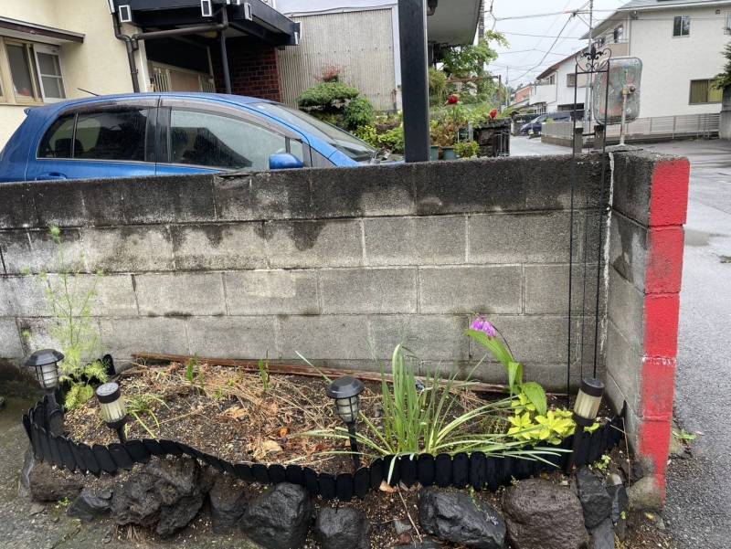 北西・南・西の3か所の花壇で、野菜や花が楽しめます。