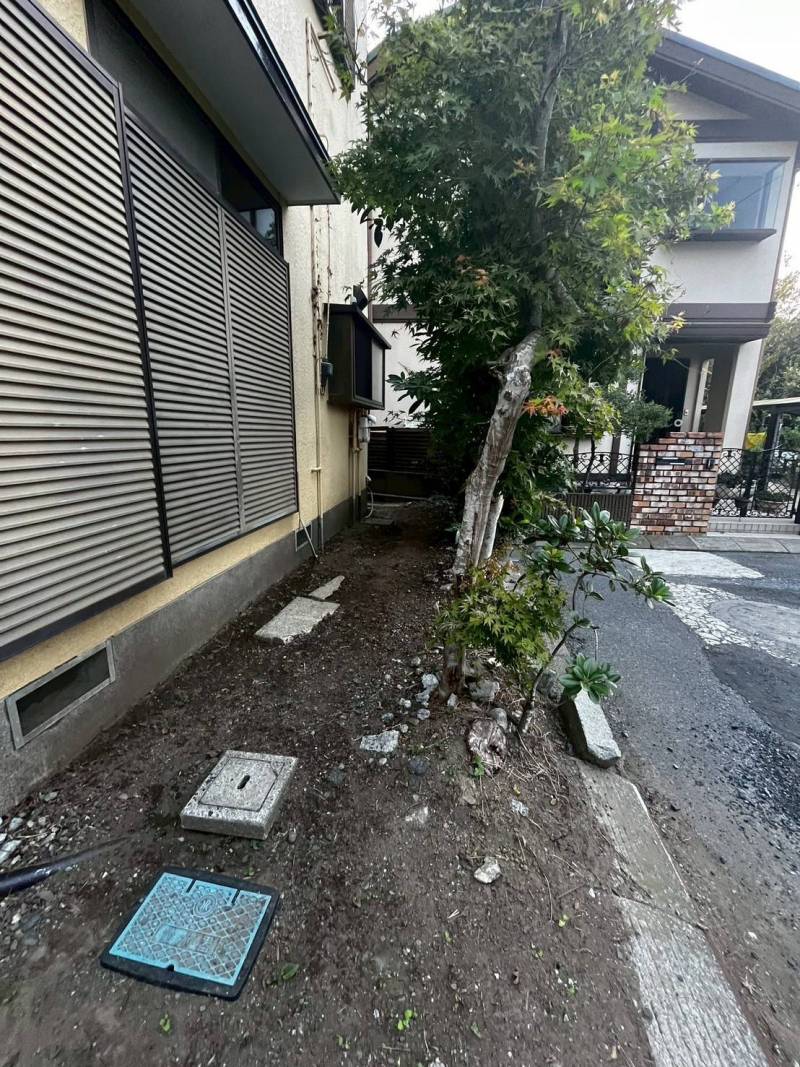 道路側庭