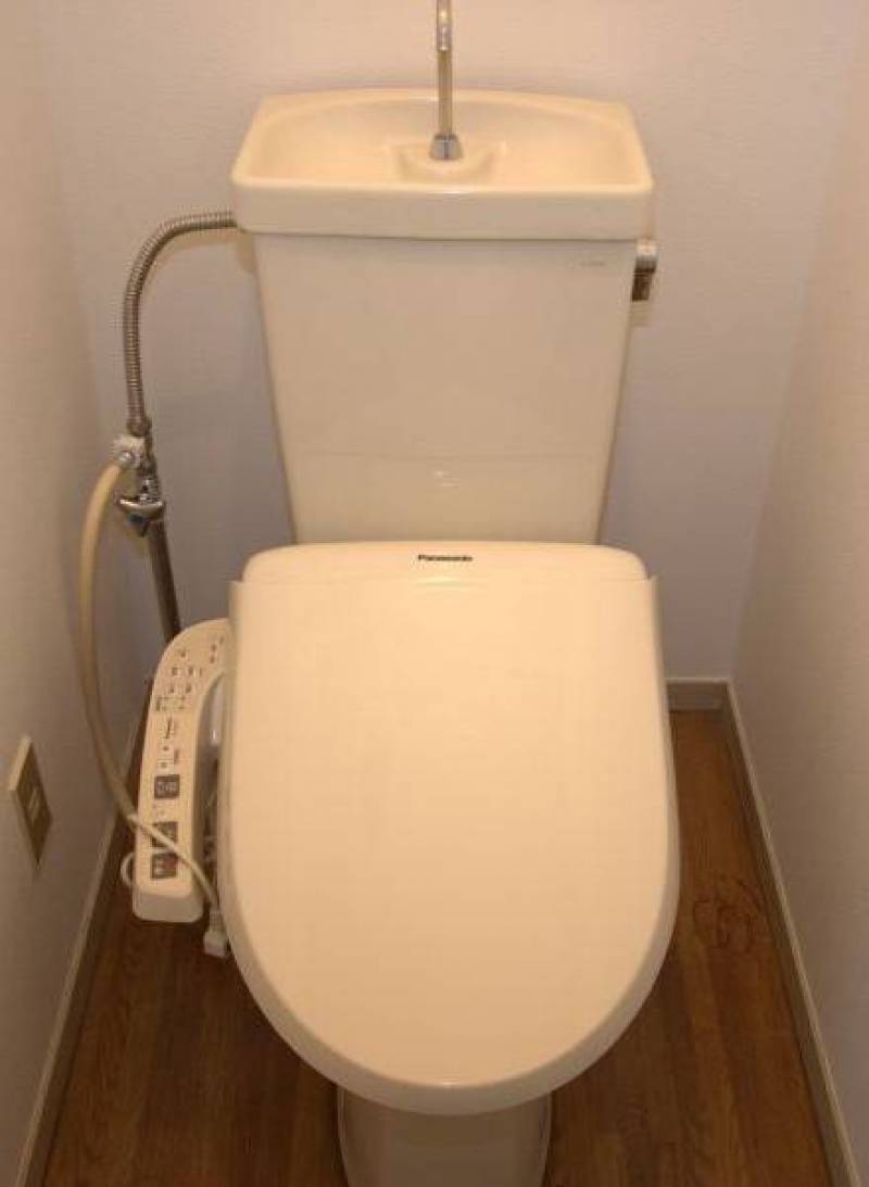 トイレ　温水洗浄便座！