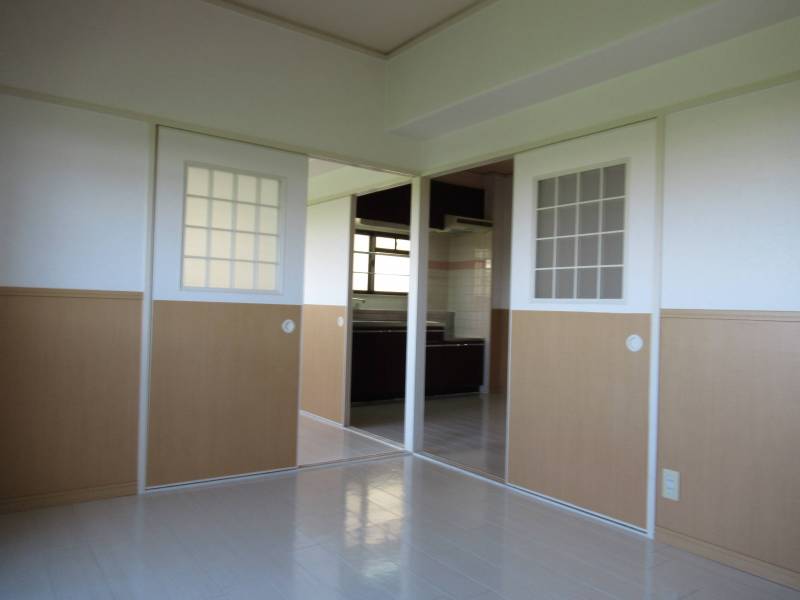 同じ間取りの別部屋の写真です。参考にどうぞ