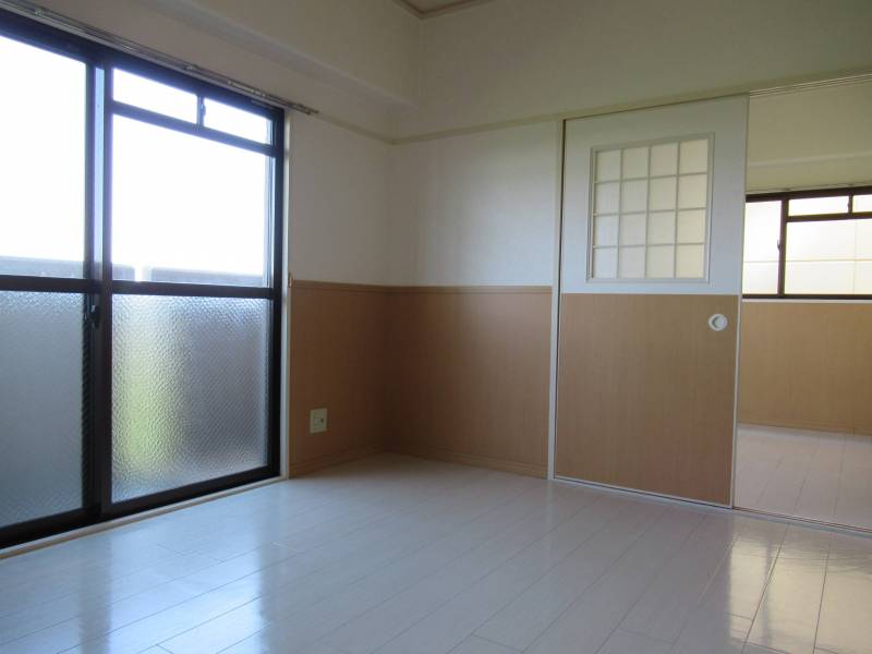 同じ間取りの別部屋の写真です。参考にどうぞ