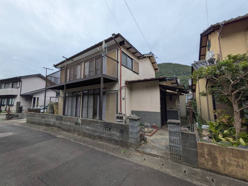 部屋数がおおく、ファミリーにおすすめの戸建物件です。