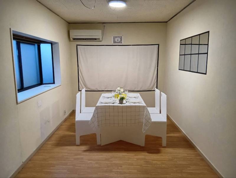 10帖のリビング。シアター付きで豪華です。