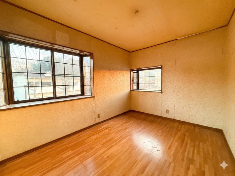 2階の洋室／出窓から公園方面の景色が綺麗です