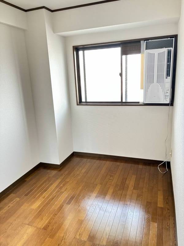 新品、未使用のエアコン付けてます