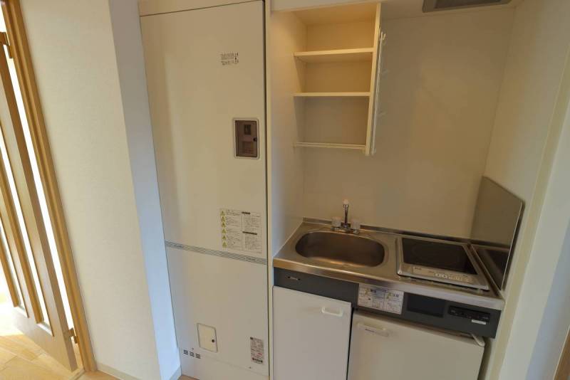 オール電化なので、電気温水器があります。