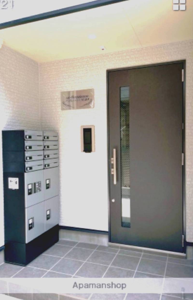建物入り口オートロックで安心です❗️