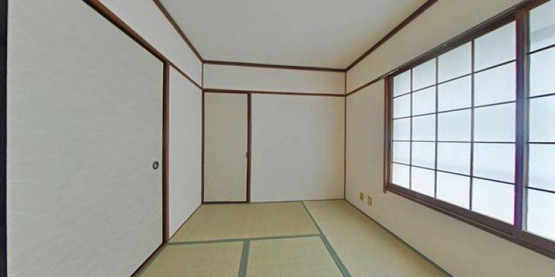畳の部屋で横になってのんびりと♪