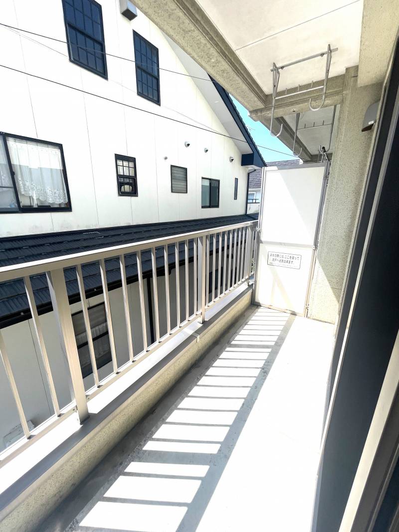 日当たり◎のバルコニーで洗濯物がよく乾きます
