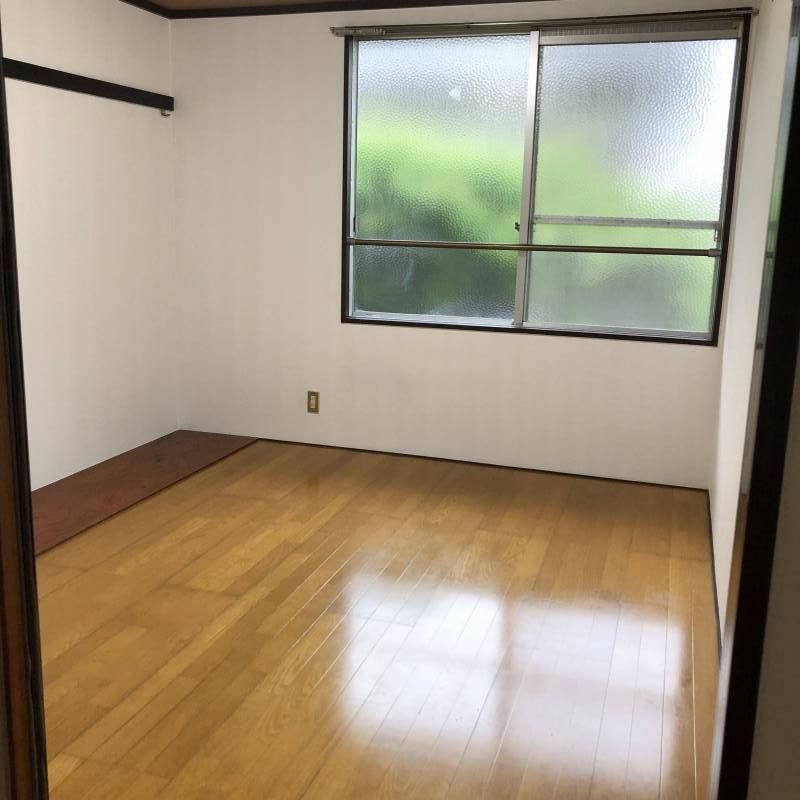 ２階の洋室です。