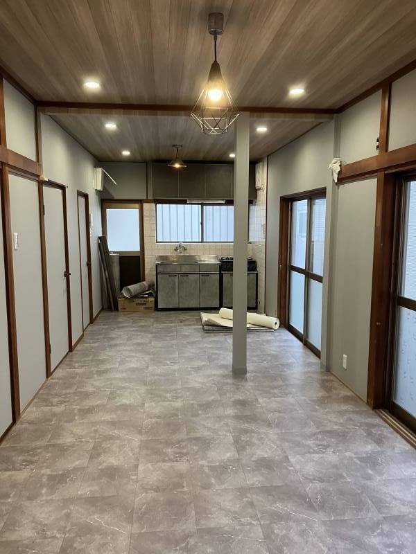 おしゃれなダウンライトいれました