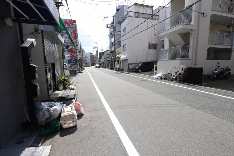 前面道路も約7mほどあり（一方通行）