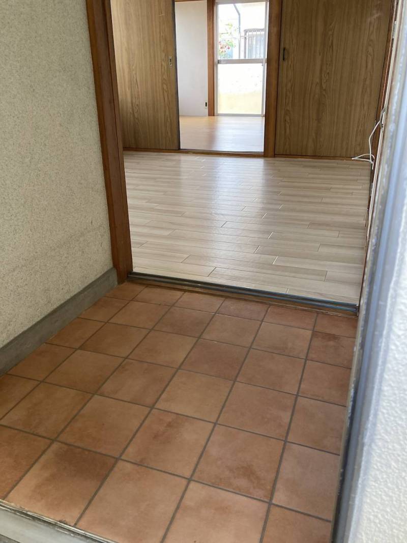 テラコッタタイル調玄関