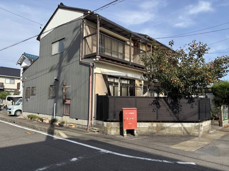 庭付き！柿の木があります！