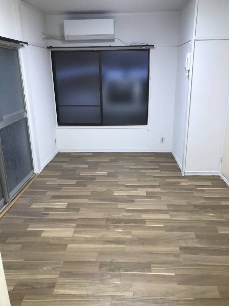 初期費用ゼロ！保証会社加入できない方も可！近隣に駐車場有り。