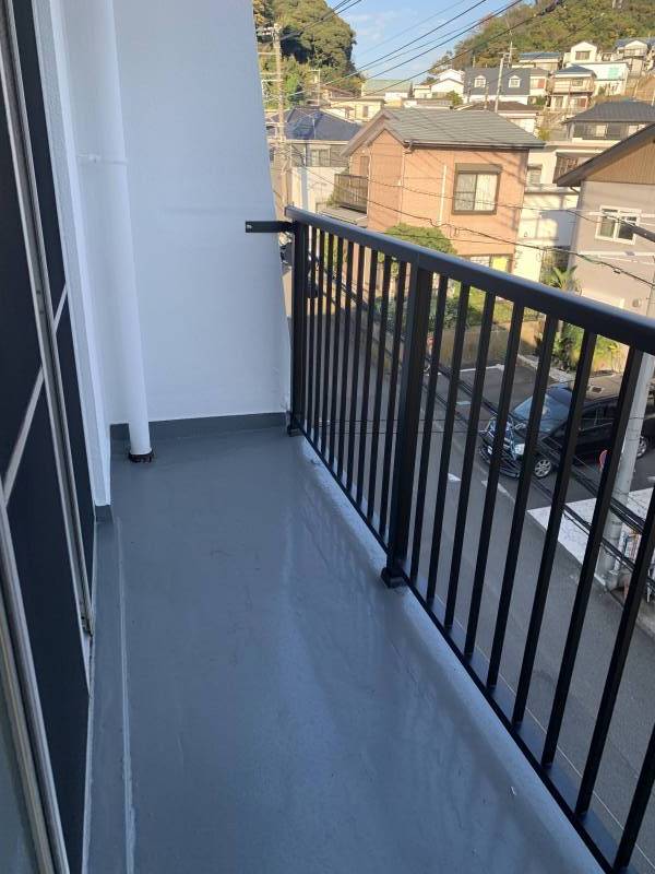 ベランダ。３階のお部屋の写真です。