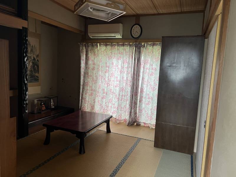 1階和室床の間