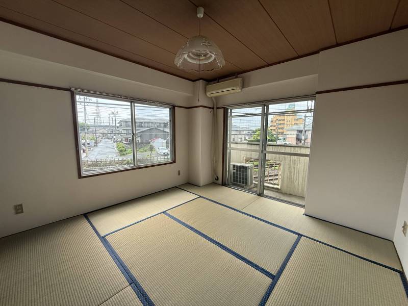 南向き角部屋の居室
