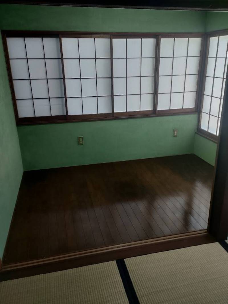 ２階３畳洋室です