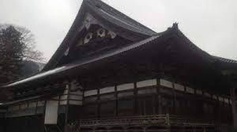 近くの寺院です。