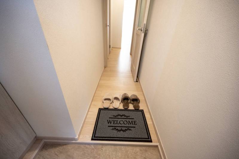 玄関も広々