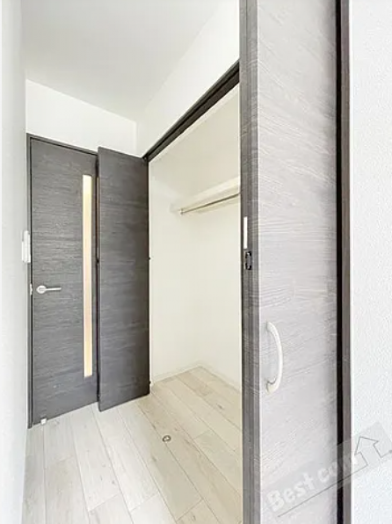 150センチ幅の大きなクローゼットです。容量十二分です