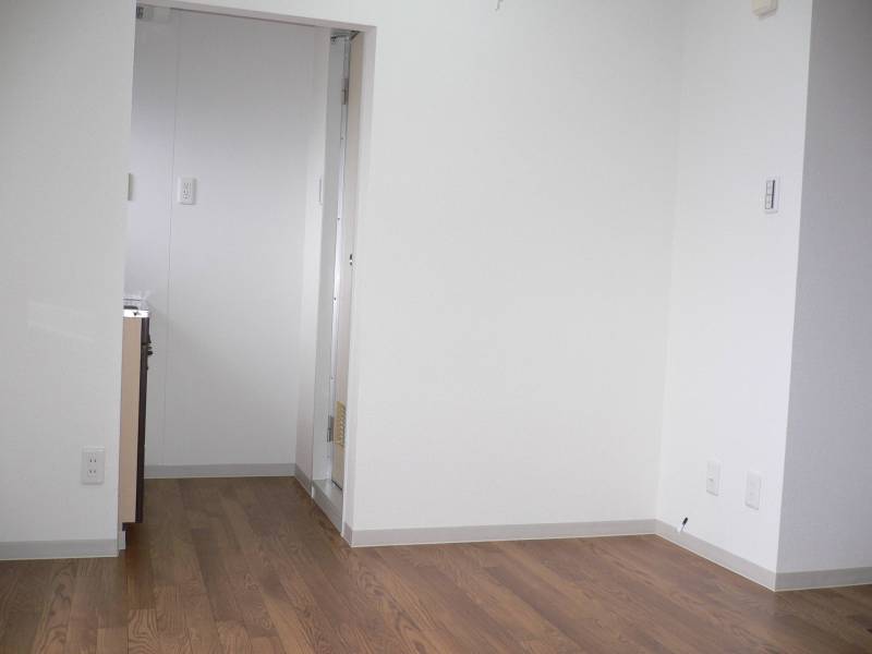 机などの大きめの家具が置ける場所です