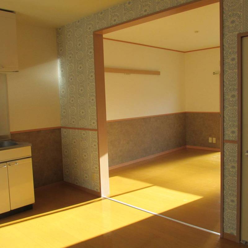 キッチンに日が入ります