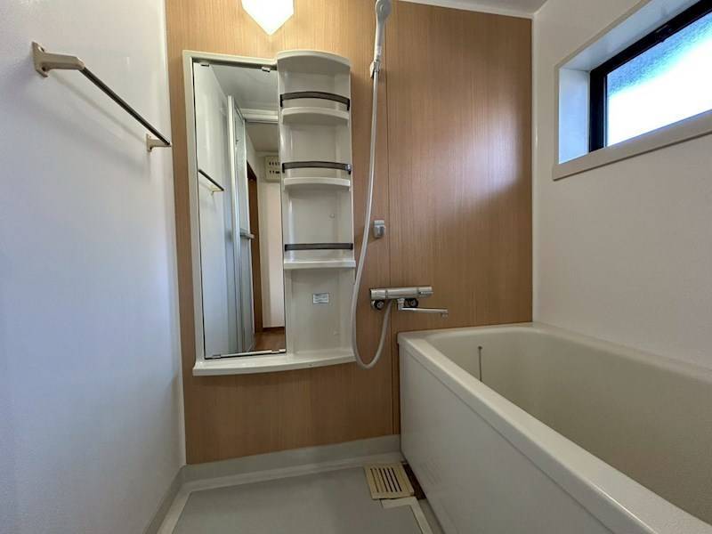 浴室スペースもゆとりがあります
