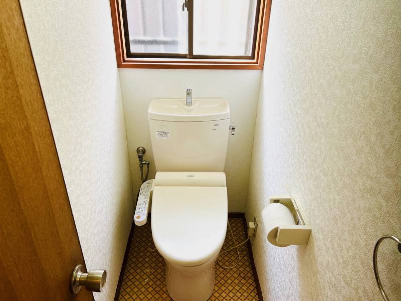 1Fトイレです